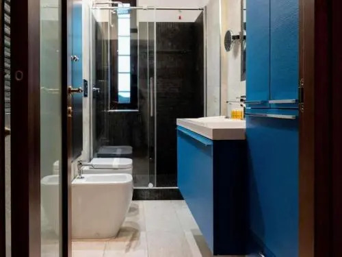 Stylish Boutique Apartment-City Center