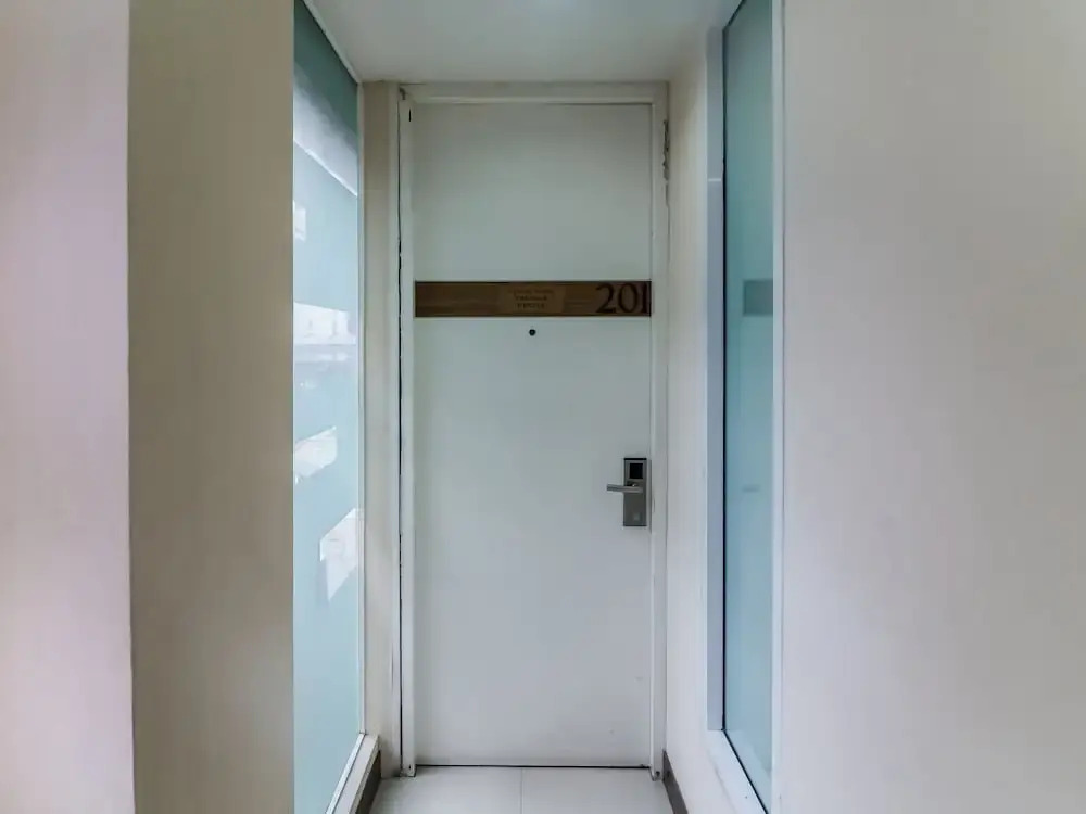 Nida Rooms Khlong Toei 390 Sky Train