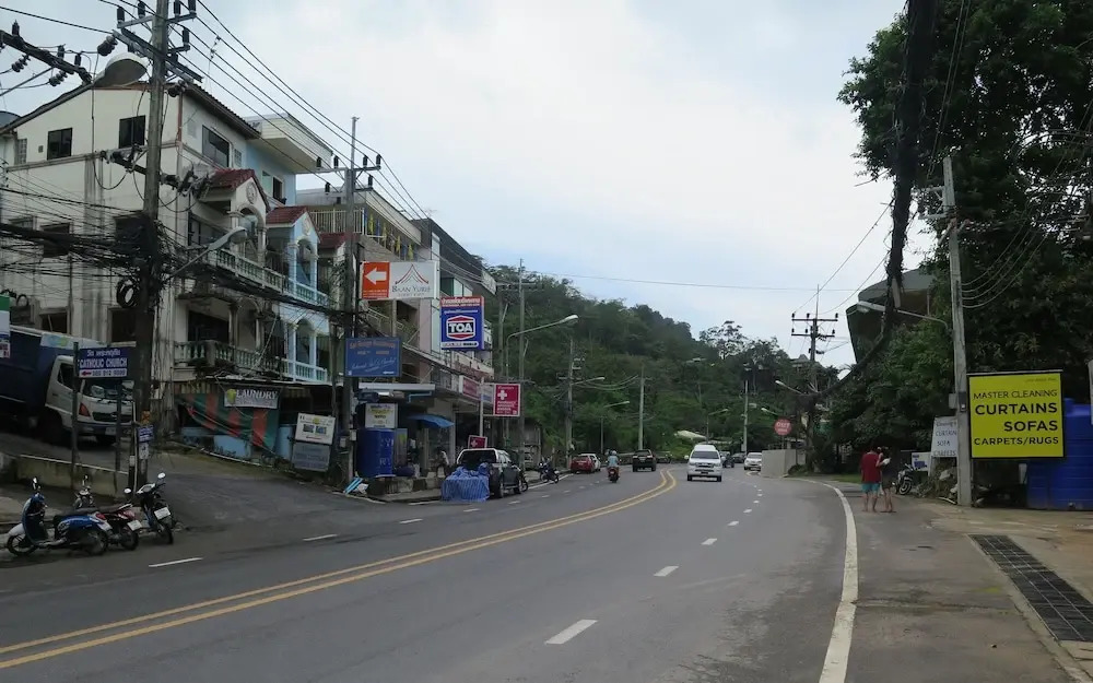 6-30 - 1 Bdr Condo With Balcony and Shared Pool