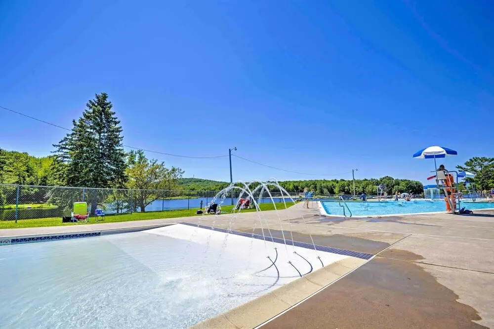 Hike, Swim, Ski & More: Home in Arrowhead Lakes!