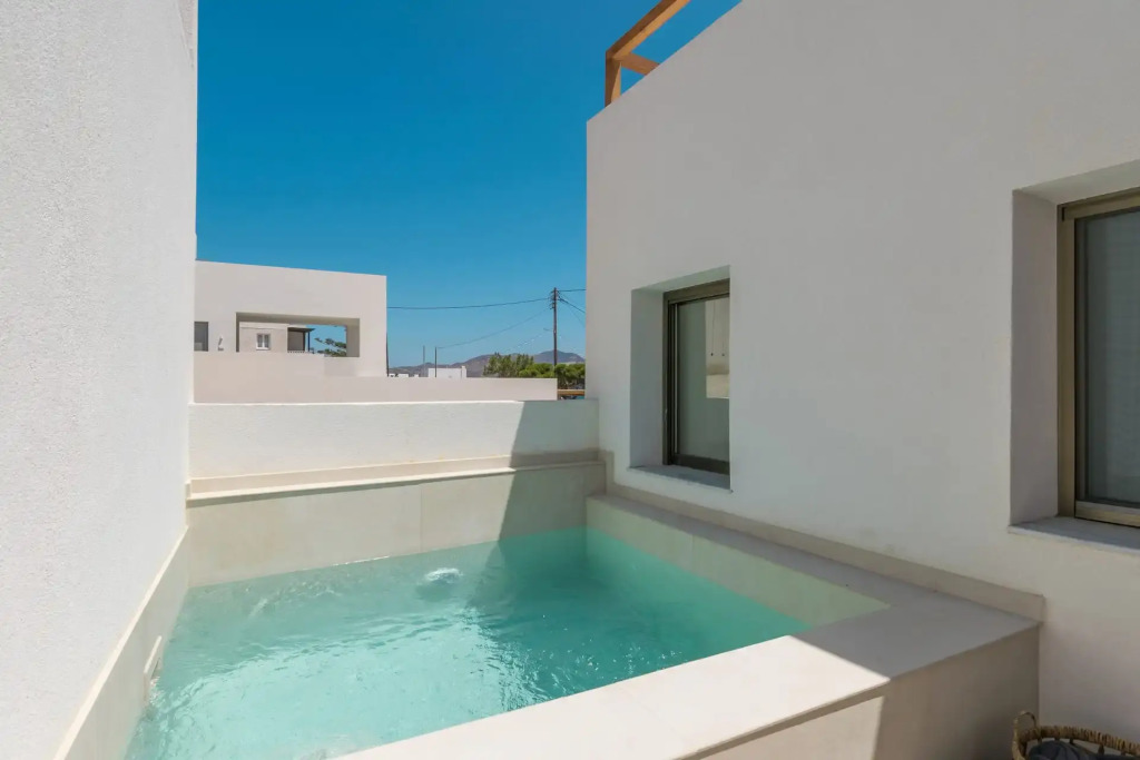 Lavea Milos Boutique Suites