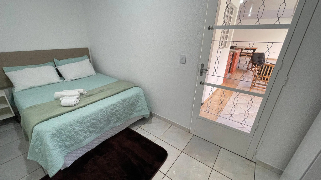 Amplo Apartamento C/ 4 Quartos, Churrasqueira E área De Lazer