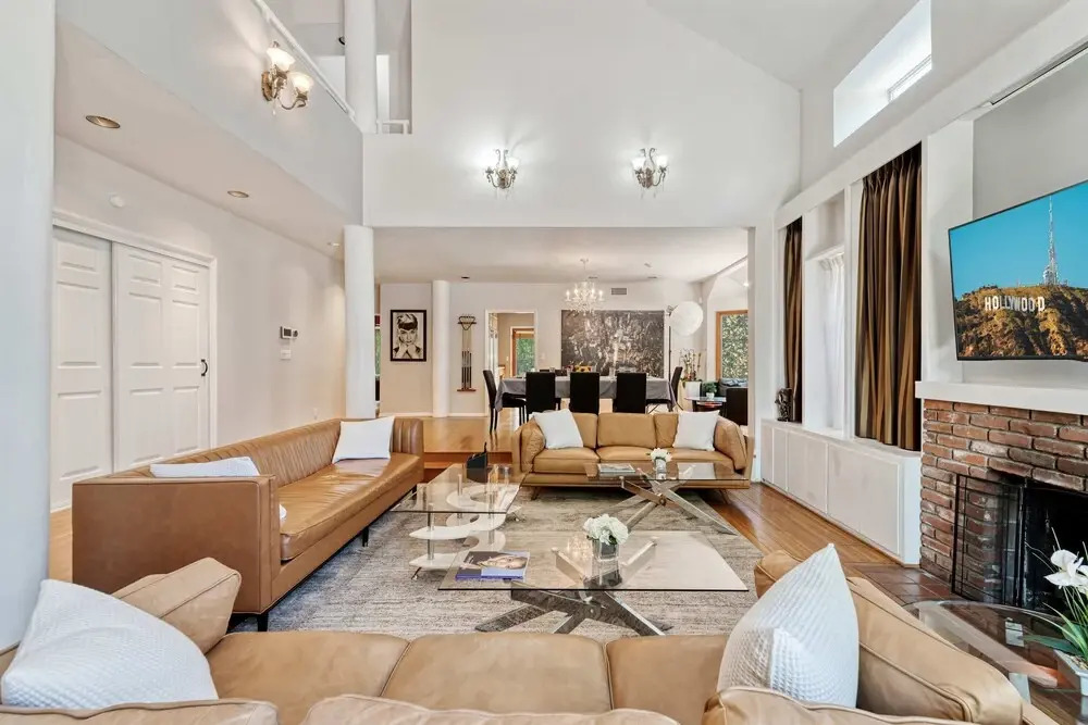 NEW - 1 Location-family-5br-yard-gym-parking