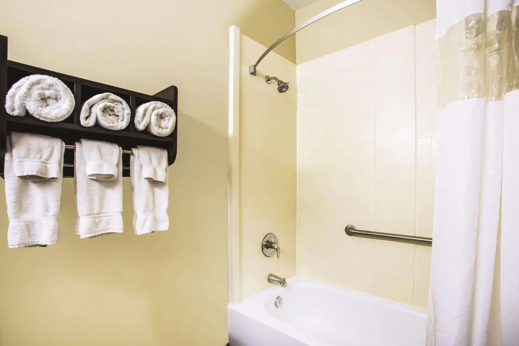 La Quinta by Wyndham Evansville