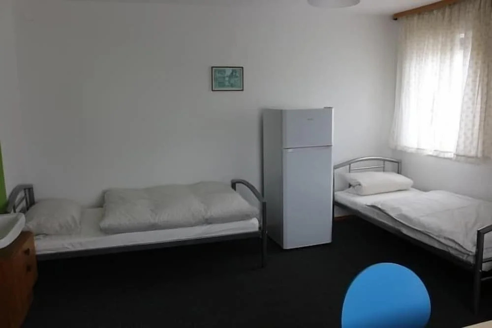 Apartment One Hostel - Bischofsmais