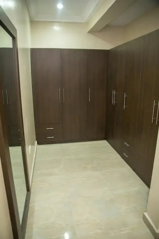 Gloriana Apartments