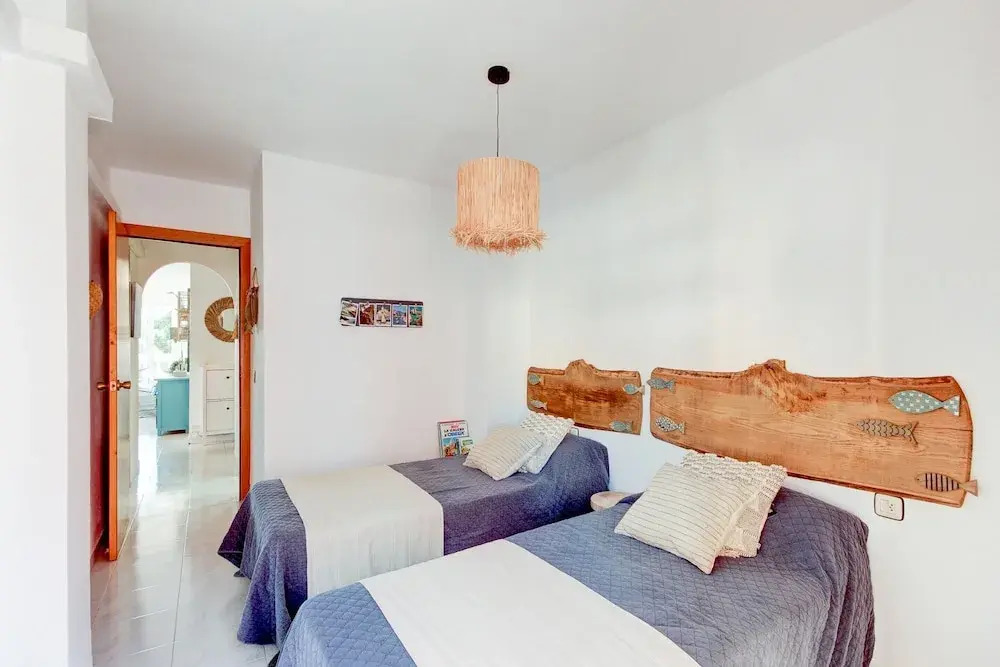 Beachside Stay w/ Pools