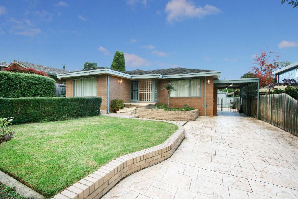 Roseland Holiday House