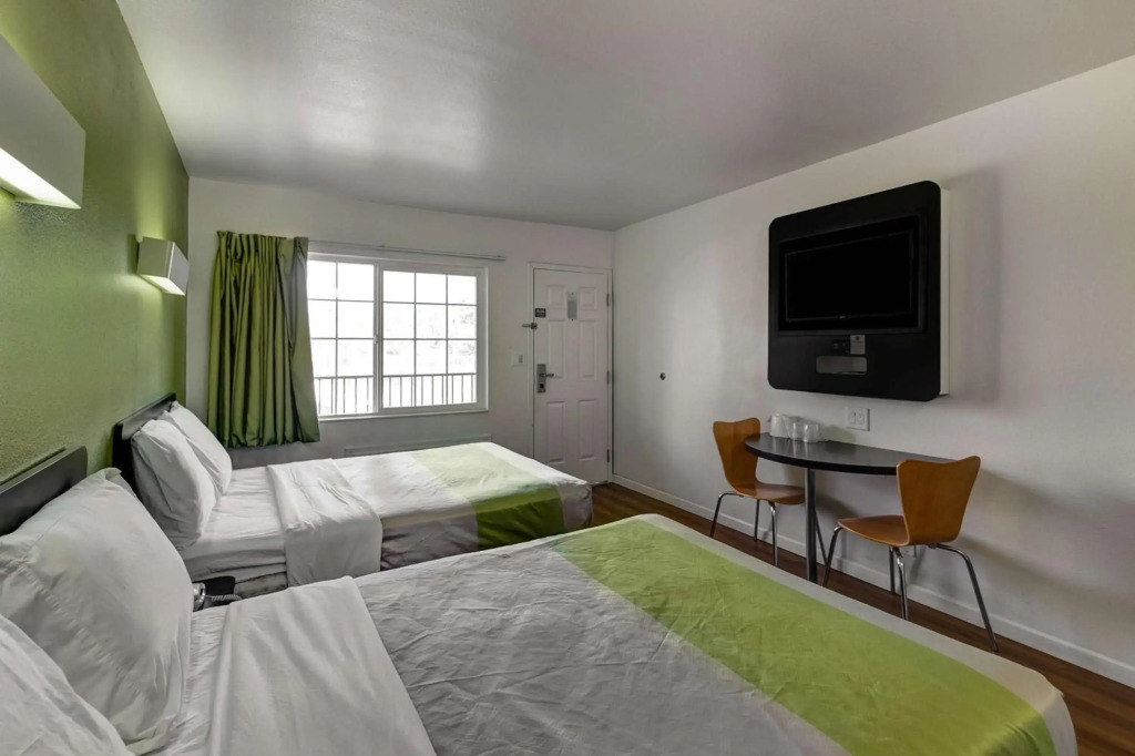 Motel 6-Visalia, CA