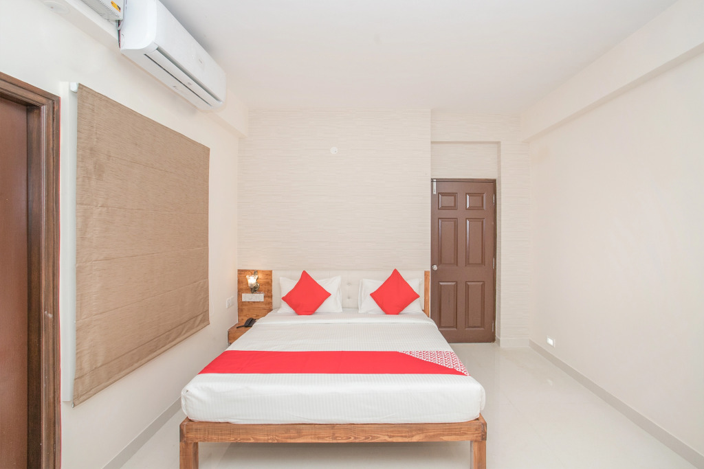 OYO 12045 Dollars Nest