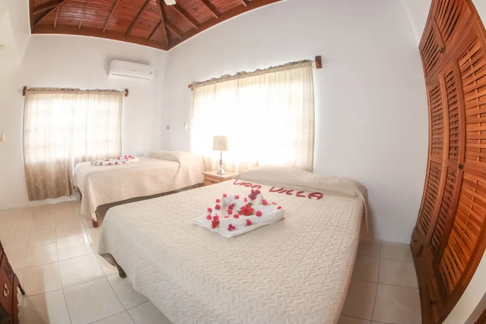 Van Villa Holidays
