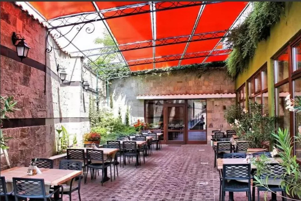 Kiparisite Hotel