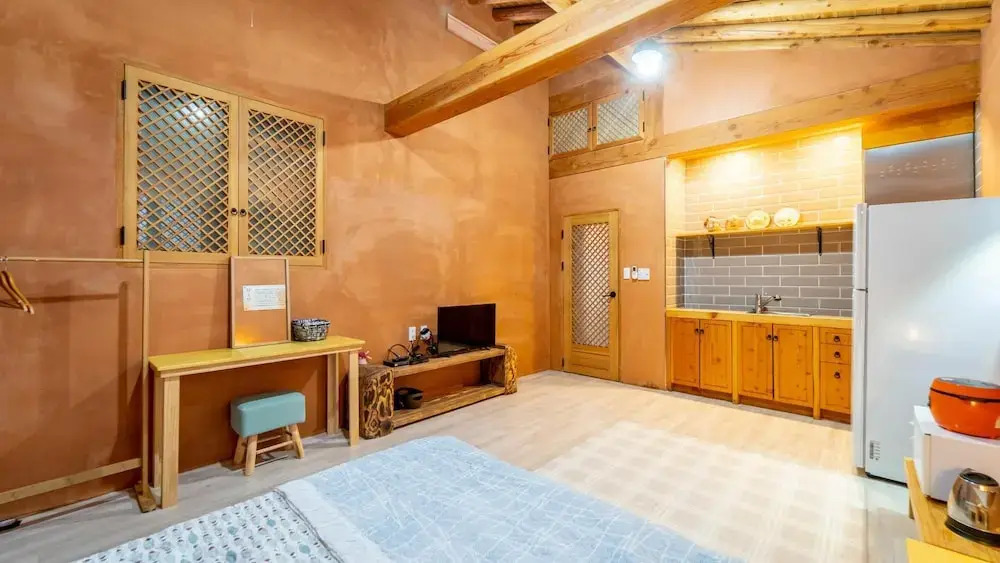 Jeju Bijasupgil15 Pension