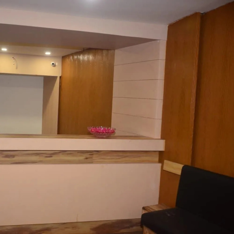 Hotel Poonam