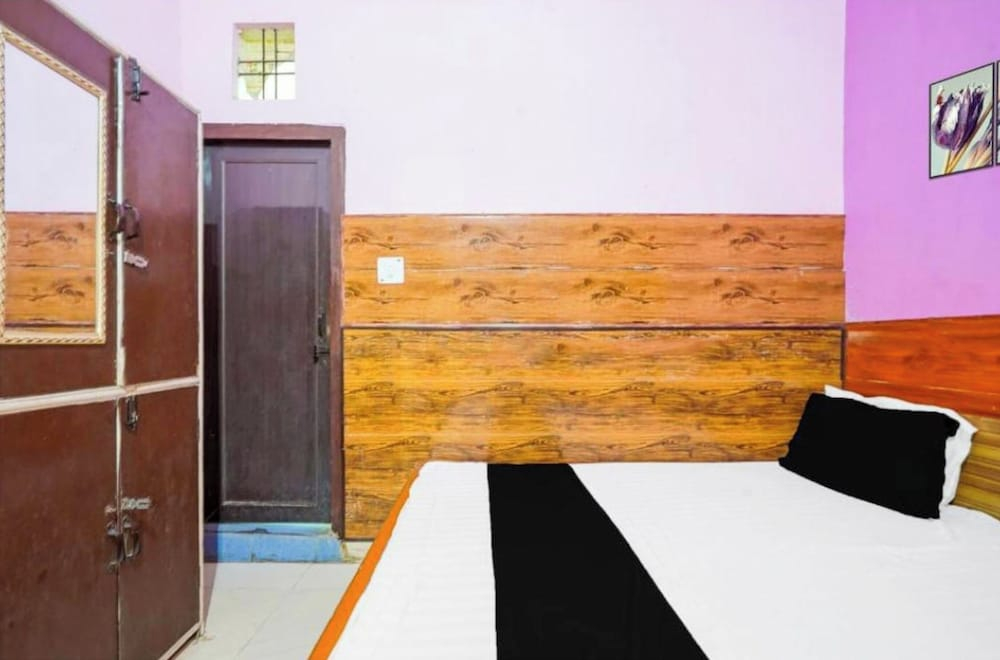 Hotel pushpanjali