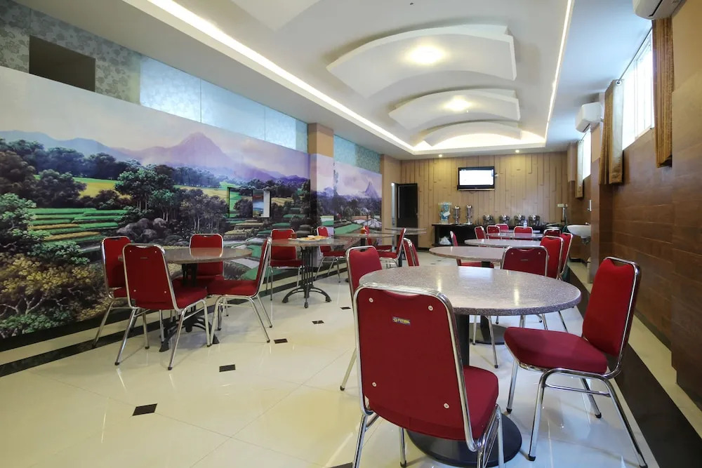 RedDoorz Plus near Universitas Negeri Makassar