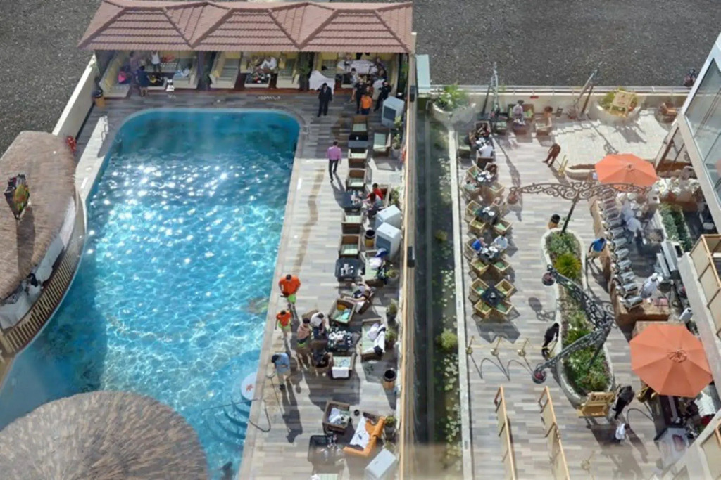 Elite Crystal Hotel