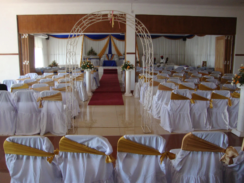 Riverside Hotel and Conference Centre
