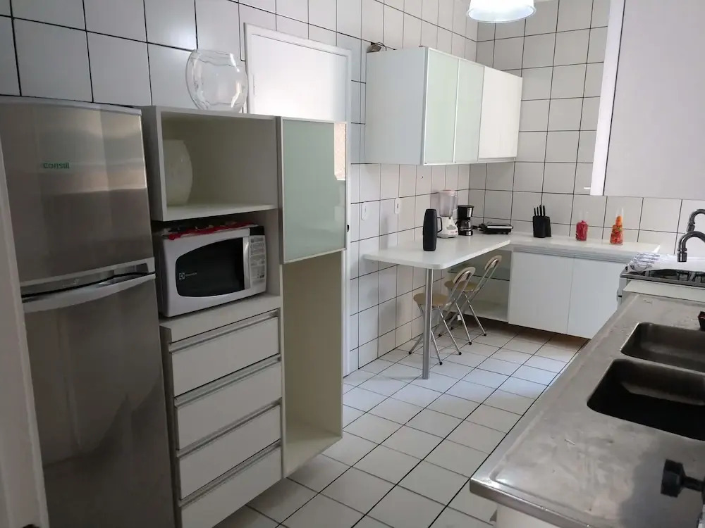 Apartamento a 200m feirinha beira mar