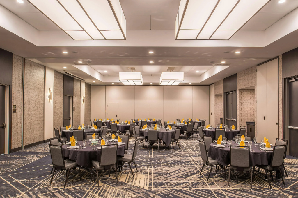 Doubletree By Hilton Lafayette East