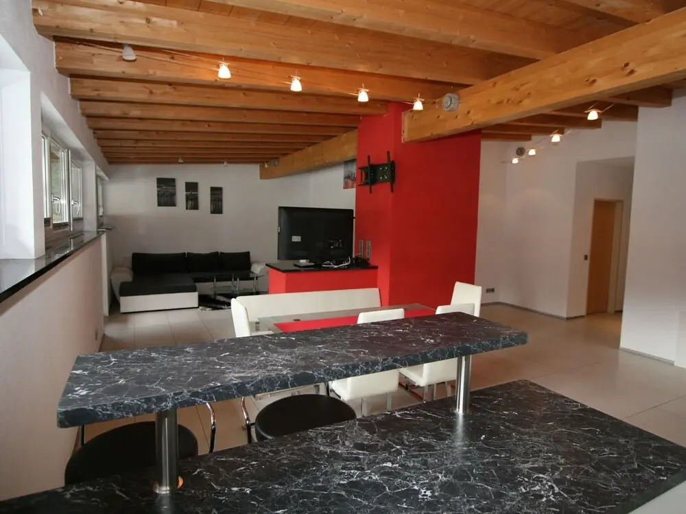 Sandra See in See With 2 Bedrooms and 1 5 Bathrooms