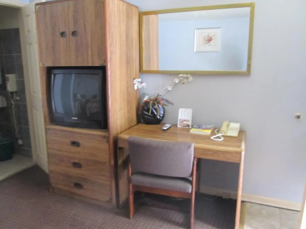 Great Lakes Motel