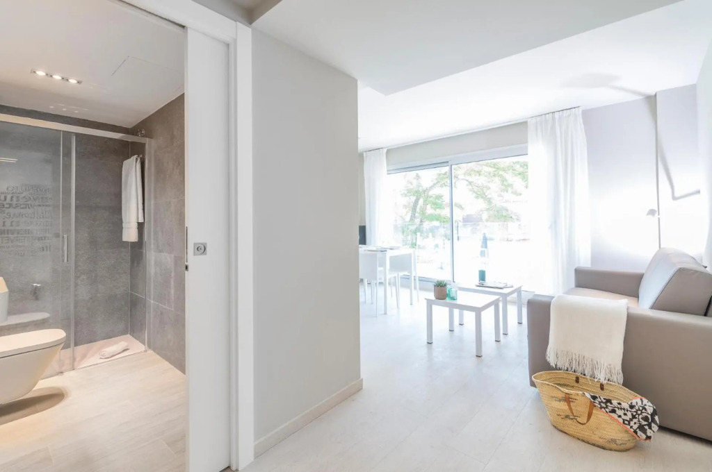 Daro Apartments