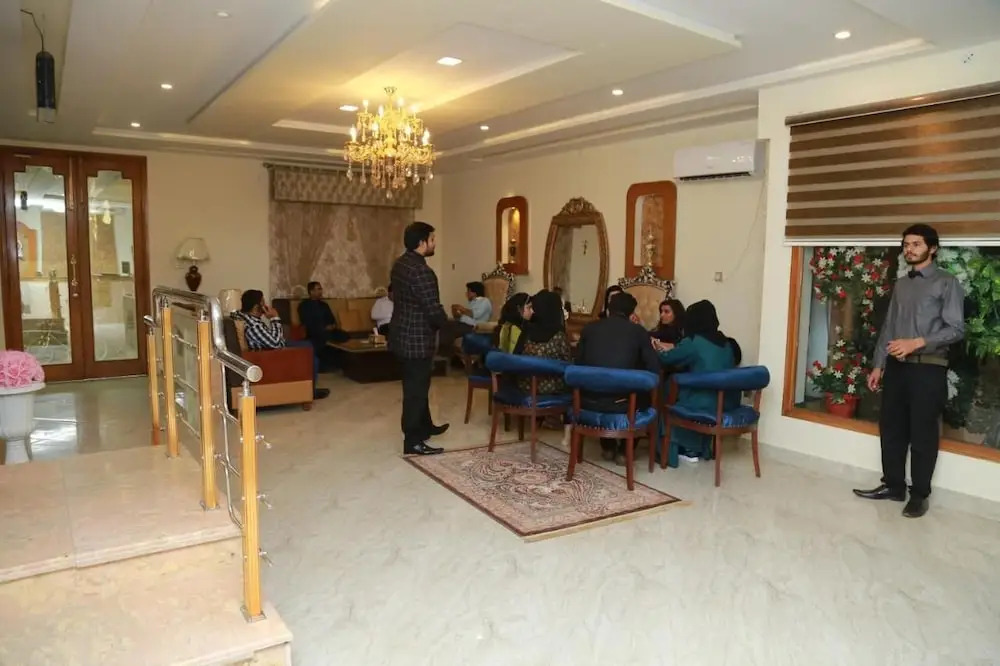 Hotel A S R Lounge Multan