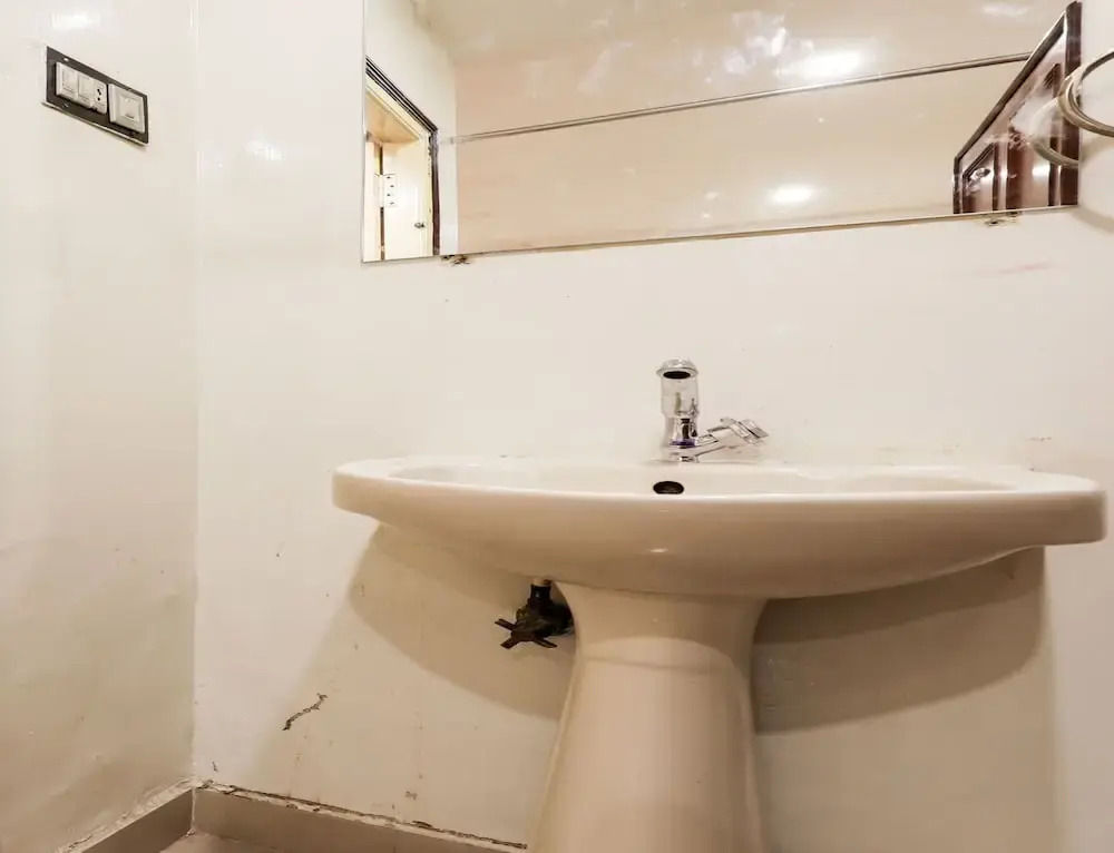 OYO 15753 Vishnu Priya Residency