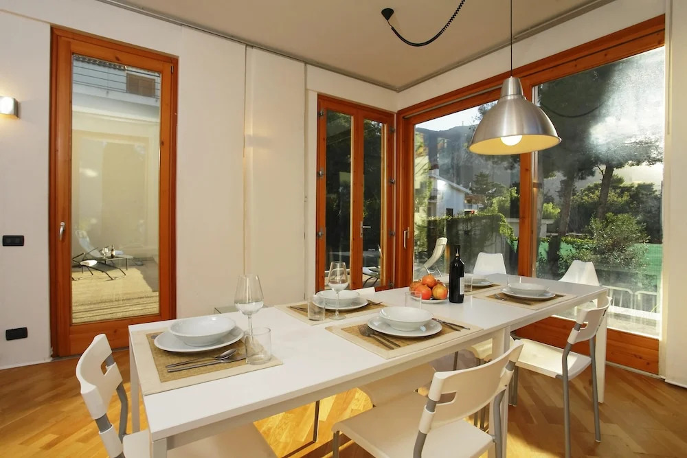 Villa With 6 Bedrooms in Torre Colonna-sperone, With Wonderful sea View, Private Pool, Enclosed Garden