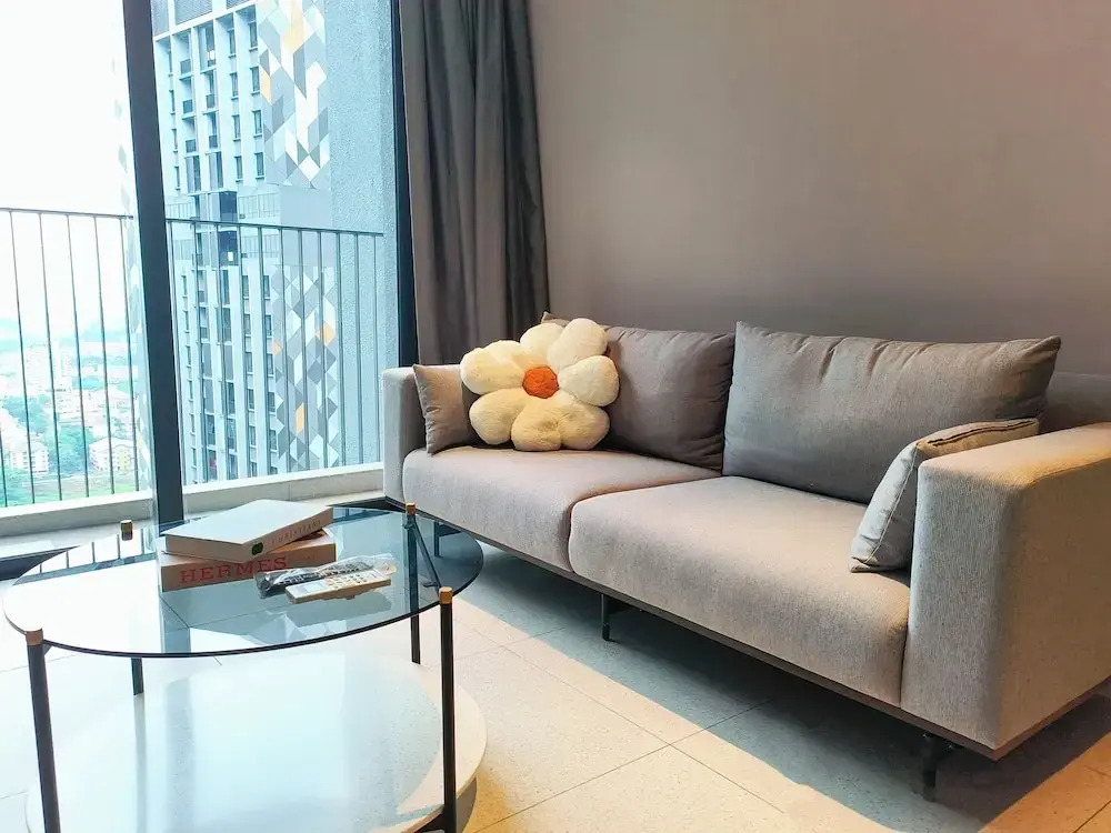 Millerz Square Suite By Ango