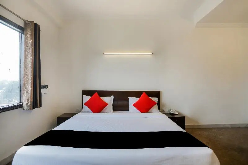 Capital O 25053 Hotel Devi Palace