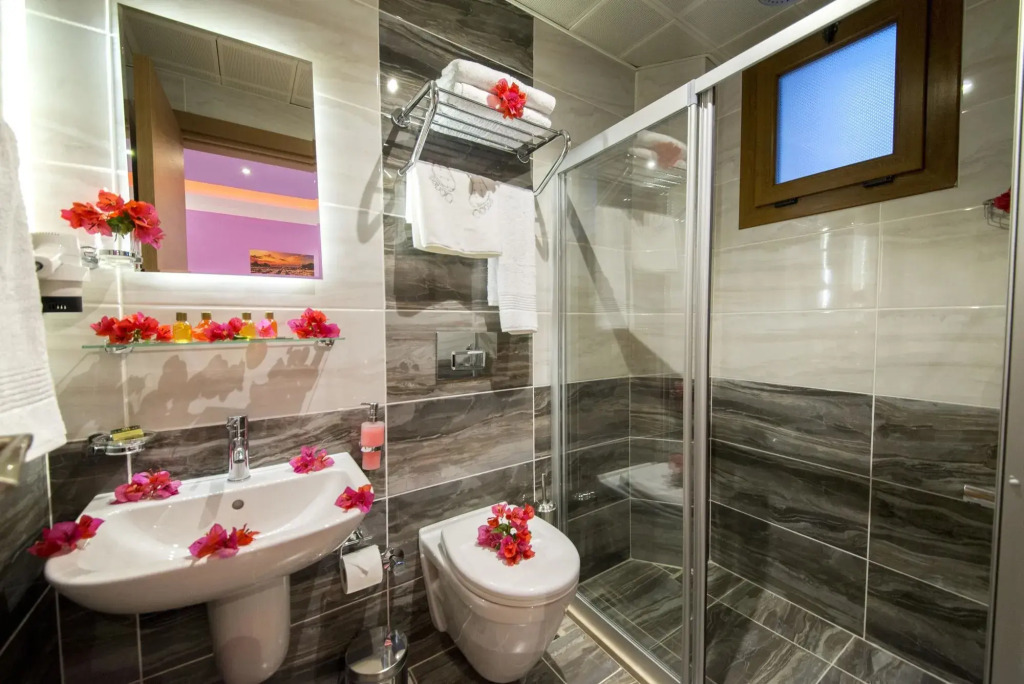 Kayı Hotel
