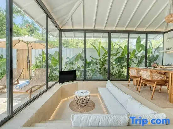Melasti Breeze 4 – 1BR Tropical Escape in Uluwatu  - A Luxury Private Villa By Balinest Villas