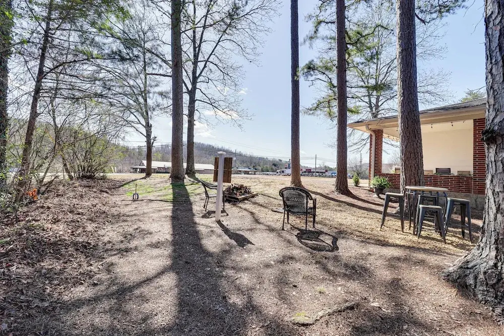 Peaceful Trenton Home w/ Patio Near Hiking!