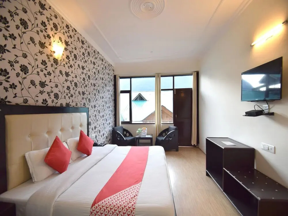 OYO 10186 Hotel Asia Holidays