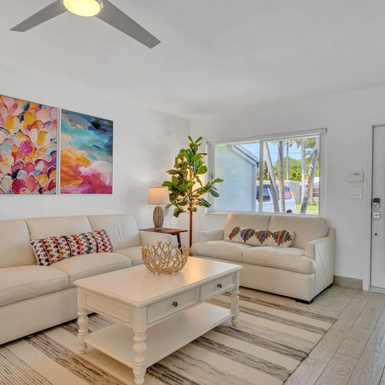 Waterfront Bungalow Heated Pool Pineapple Key