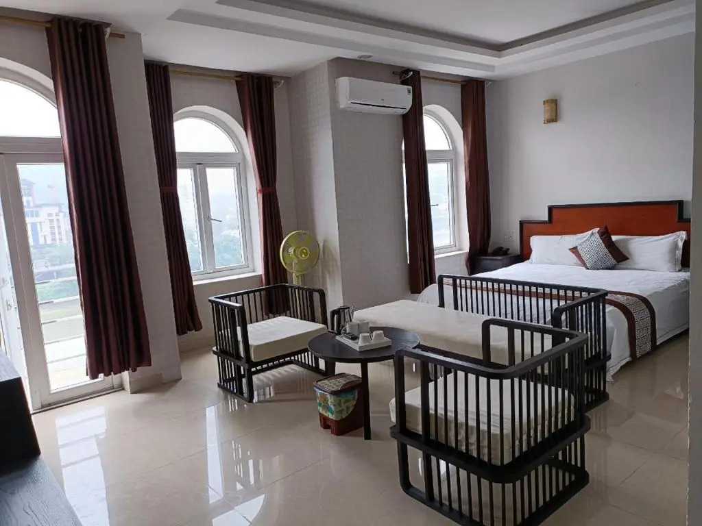 SONG HONG VIEW HOTEL