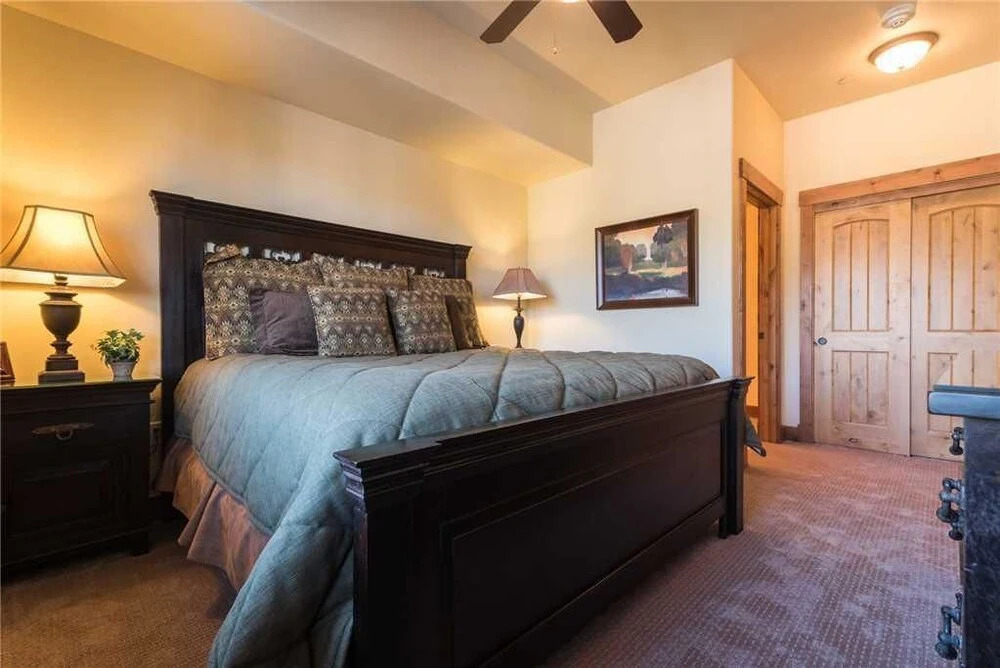 5307 Emerald Lodge, Trappeur's Crossing Apartment 4