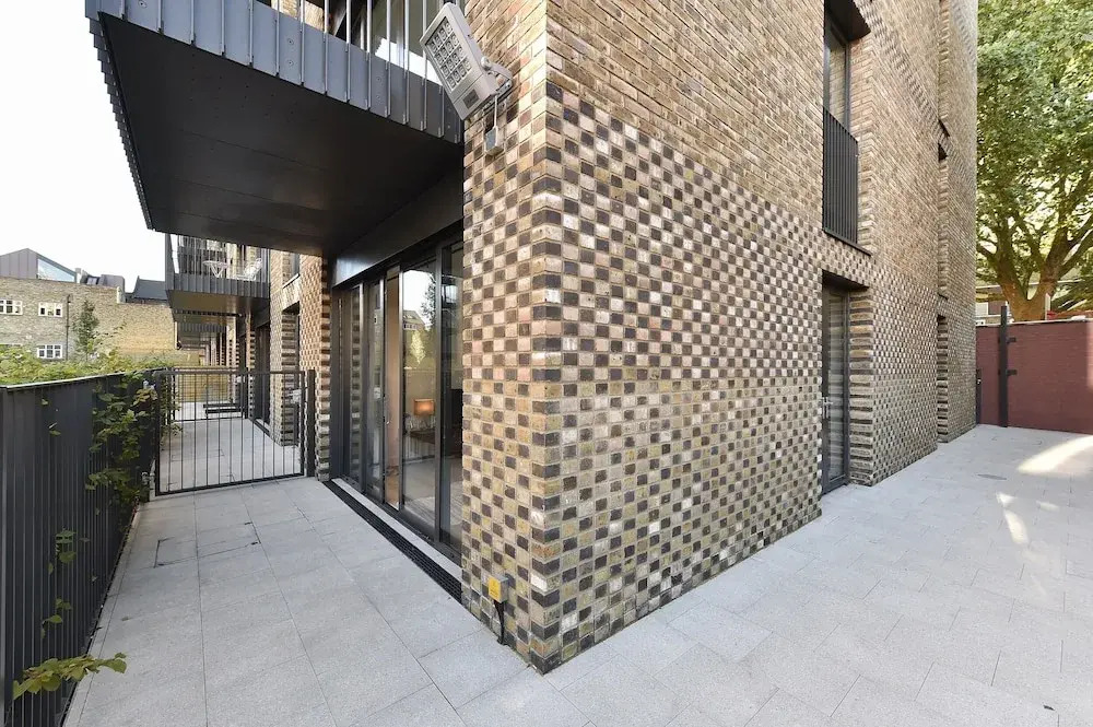 Bright, Spacious 2 bed Flat in Battersea, Sleeps 6
