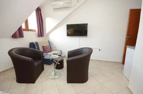 Tajami Apartments