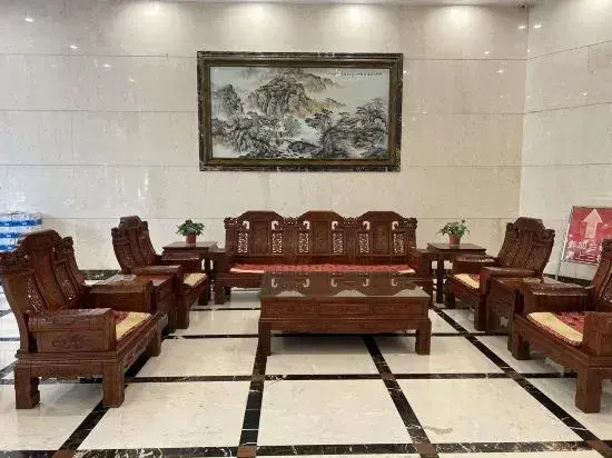 Xiang Qiu Hotel