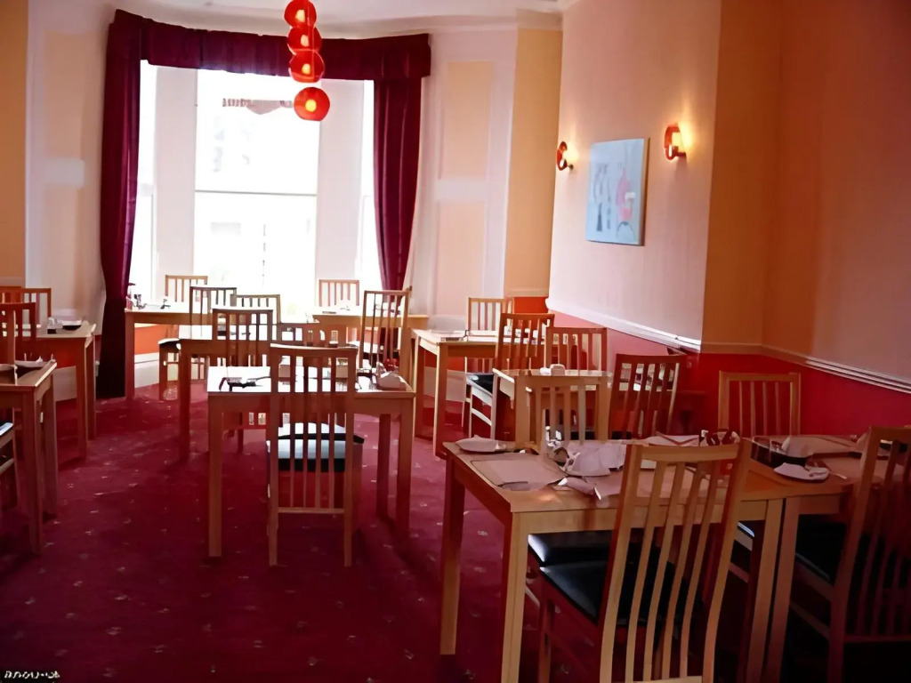 Adelphi Hotel