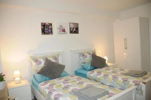 DiBeKa Apartments Kln Messe