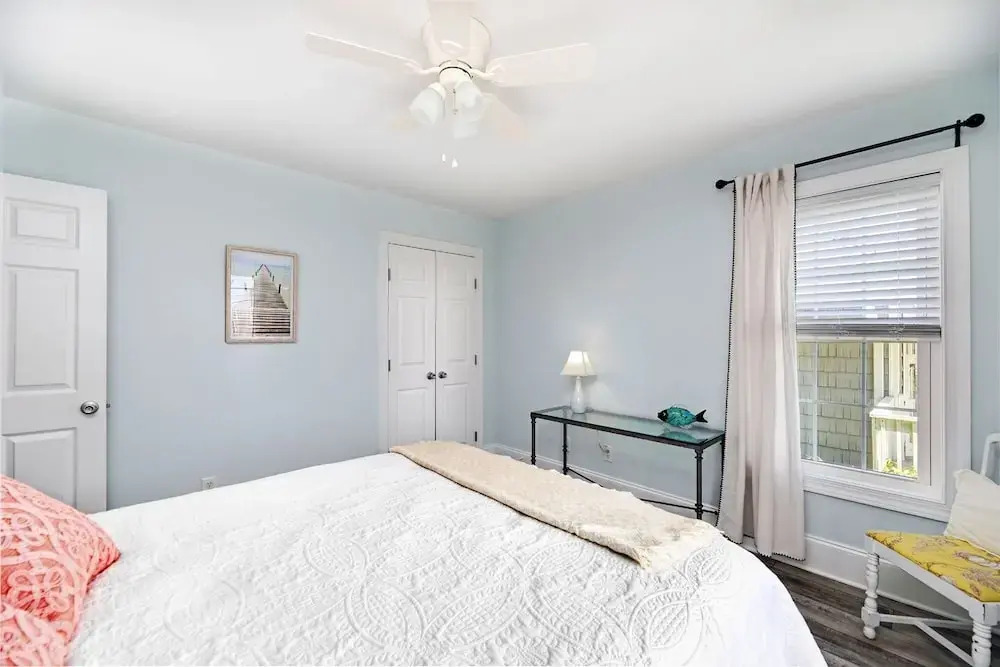 Beach Bliss: 4br Beach Access Kayak Wi-fi 4 Bedroom Home by RedAwning