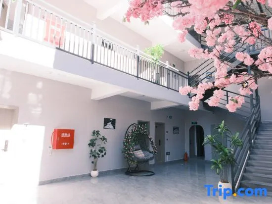 Shangri-La October View Oxygen-Enriched Guesthouse (Dukezong Ancient City Branch)