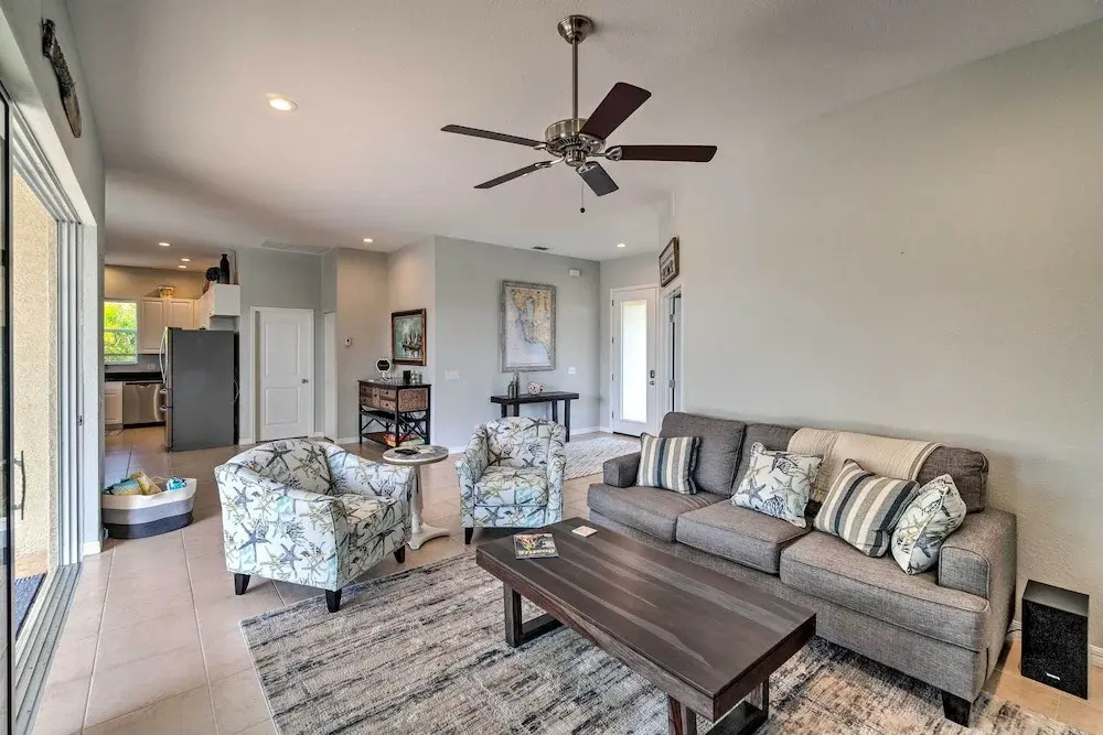 Port Charlotte Canalfront Home w/ Pool & Dry Bar!
