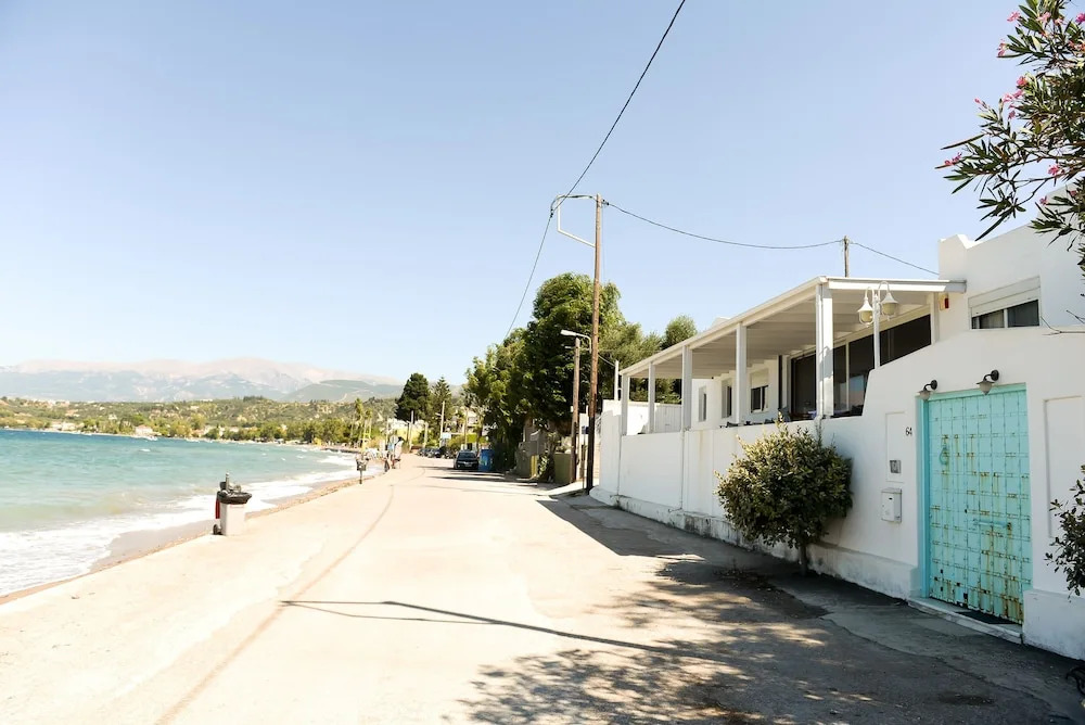 Patras Luxury Seaside House