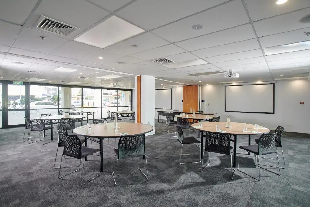 ibis Hamilton Tainui