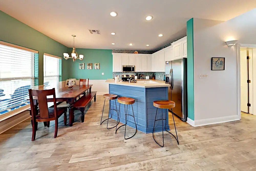 Aransas Tarpon 5 Bedrooms 3 Bathrooms Home